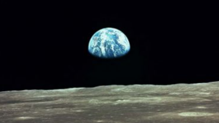 Naar de maan - Deel 1