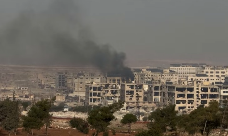 96 gezinnen die uit Sheikh Maqsoud en Ashrafiyah zijn verdreven, komen aan in 5 steden in het kanton Cizire