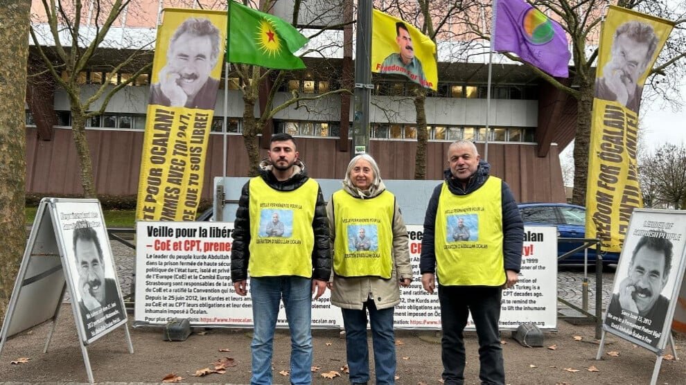 Groep uit Bonn neemt wake voor Öcalan in Straatsburg over
