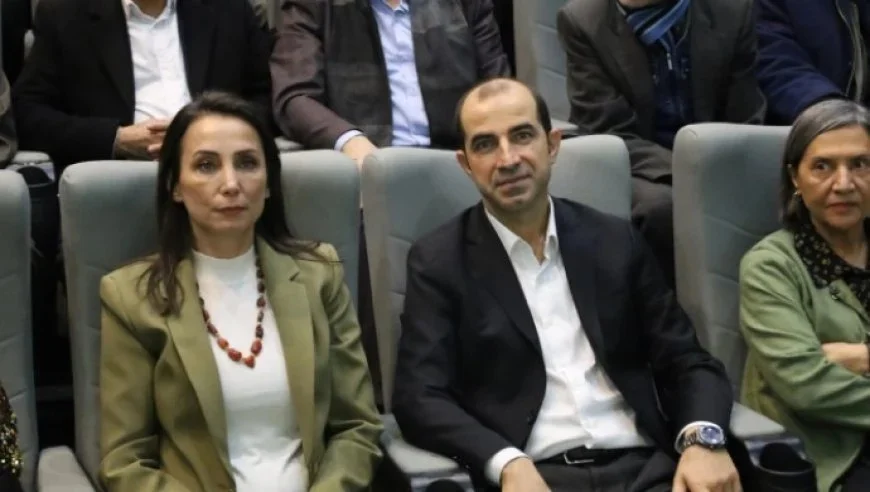 Politieke delegatie uit Noord-Koerdistan reist naar DAANES voor politieke bijeenkomsten