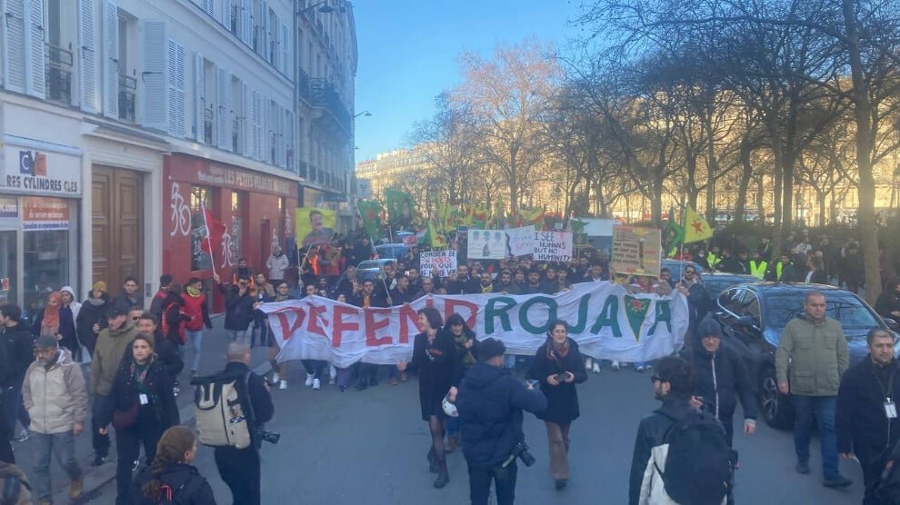 Grote demonstratie in Parijs: Rojava is een eer, we accepteren geen tweede Lausanne