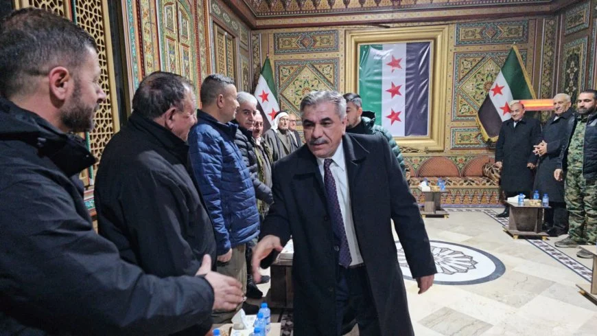 Gouverneur van Hesekê ontmoet leiders van Koerdisch-Arabische gemeenschap