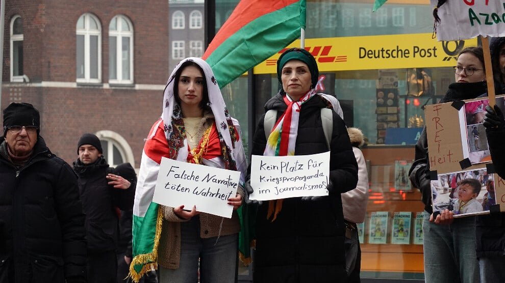 Protest in Hamburg tegen berichtgeving in weekblad DER SPIEGEL