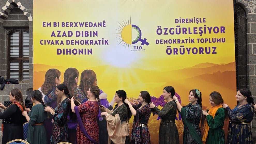 TJA: “We bevrijden onszelf door verzet en bouwen aan een democratische samenleving”