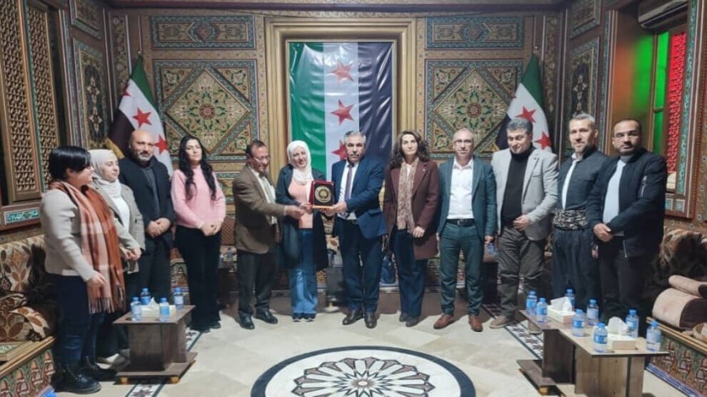 Delegatie van de Universiteit van Rojava bezoekt het gouvernement Hesekê