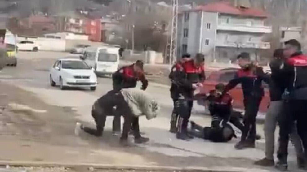 Politiegeweld en arrestatie in Wan