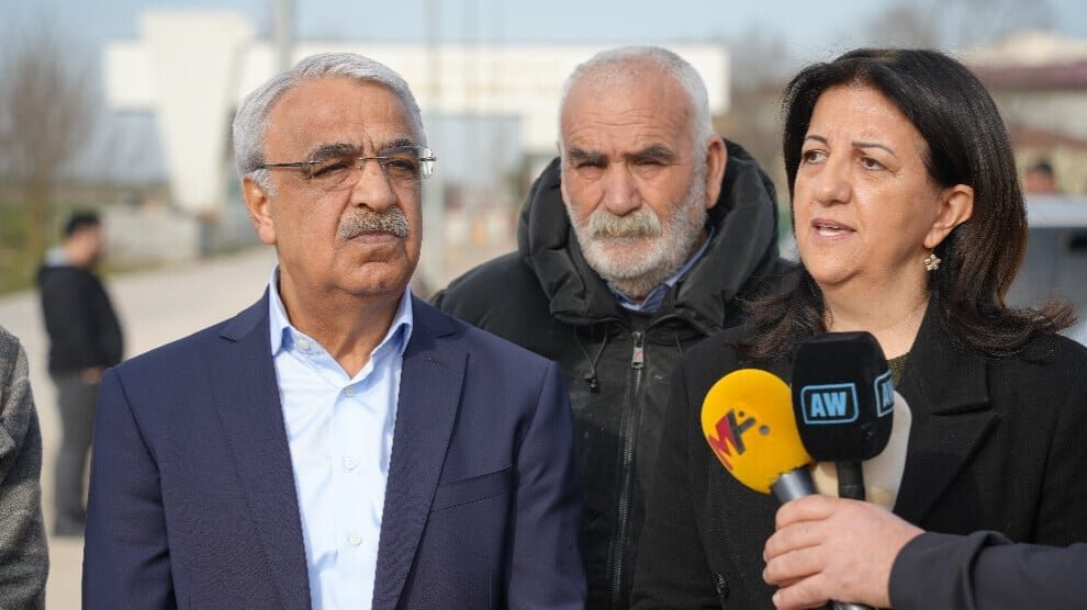 DEM-partij Imrali-delegatie roept op tot onmiddellijke vrijlating van Demirtaş en Mızraklı
