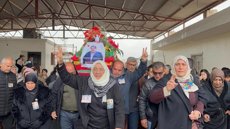 De begrafenisstoet van Salih Muslim is vertrokken richting het heiligdom van martelaar Dijla