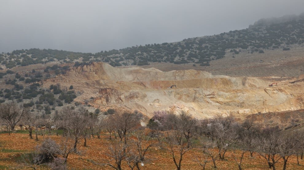 Steengroeven en mijnbouw vernietigen het ecosysteem in Semsûr