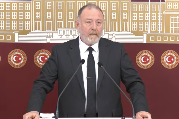 Temelli: Het proces kan niet alleen op basis van goede wil vooruitgang boeken