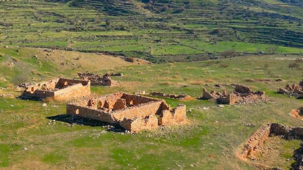 Turkije verpacht Koerdische dorpen aan het leger
