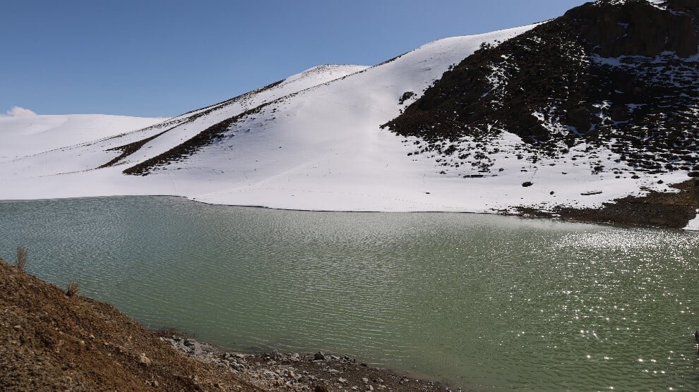 Het ongeveer 2.700 jaar oude Keşiş-meer in Wan dreigt te verdwijnen