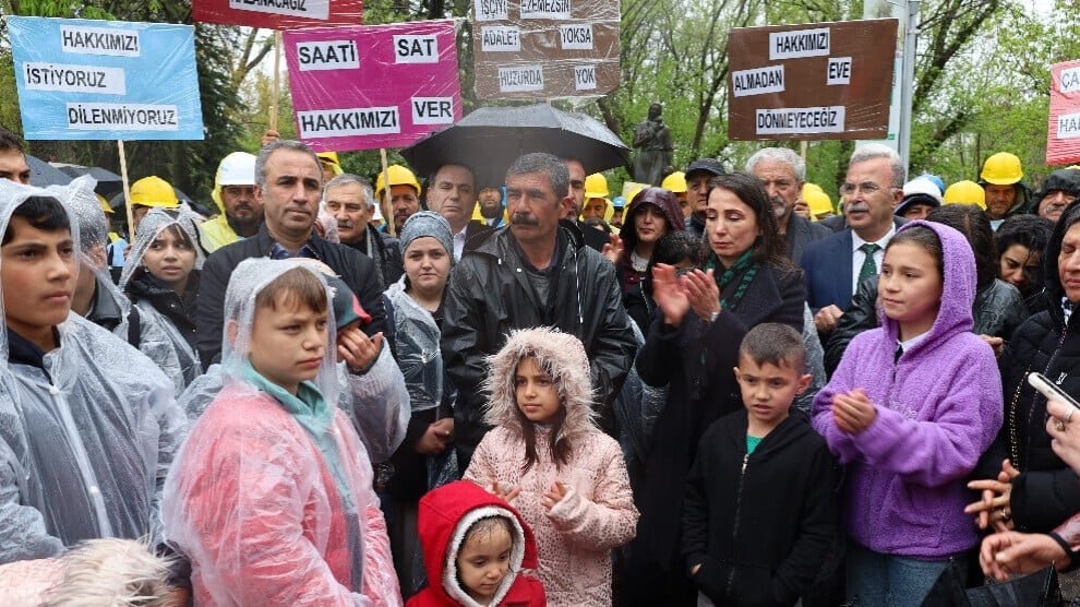 Hatimoğulları bezoekt de hongerstakende mijnwerkers in Ankara: Wij staan achter jullie gerechtvaardigde eisen