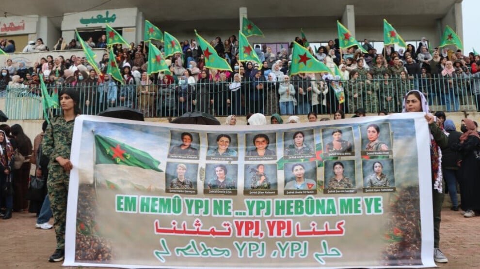 Vrouwenbewegingen en -organisaties in Rojava lanceren de campagne „Wij zijn allemaal YPJ“