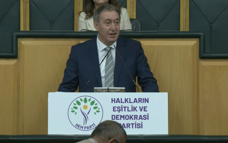 Bakırhan: Een kaderwet zou de overgang naar democratische erkenning in gang kunnen zetten