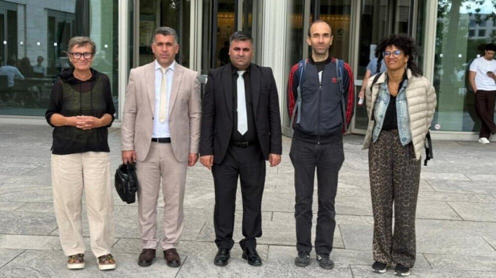 Delegatie van de Universiteit van Kobanê bezoekt de Universiteit van Frankfurt voor academische samenwerking
