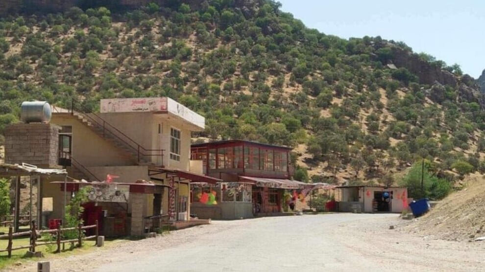 CPT: Turks leger controleert Iraakse grenswachten in Amêdî