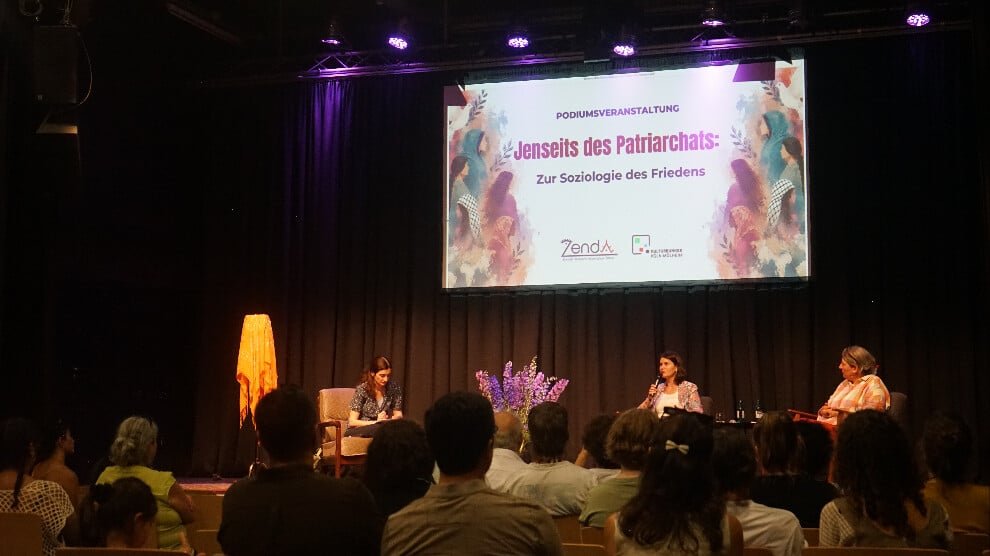 Keulen: Podiumdiscussie „Voorbij het patriarchaat – Sociologie van de vrede“ in de Kulturbunker