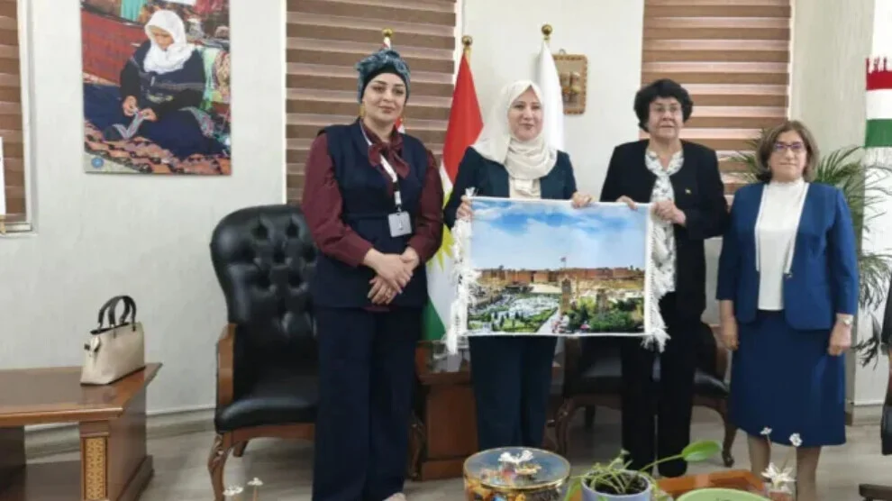 Vrouwendelegatie uit Rojava bezoekt Zuid-Koerdistan