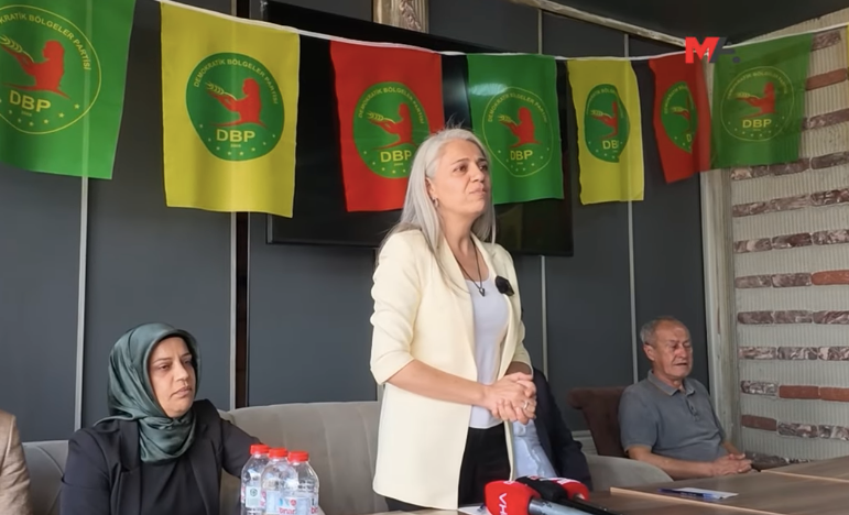 Uçar: We zullen de grondwet zowel ondersteunen als controleren