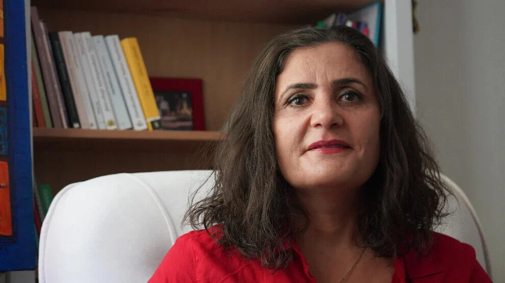 Taşdemir: De deelname van vrouwen aan de democratische politiek is van essentieel belang