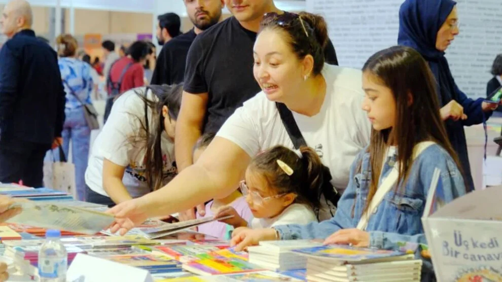 De 10e boekenbeurs van Diyarbakır gaat dit weekend van start