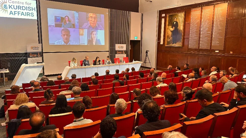 Conclusies van de conferentie in Londen: Vrede moet worden gewaarborgd door de rechtsstaat en democratische instellingen