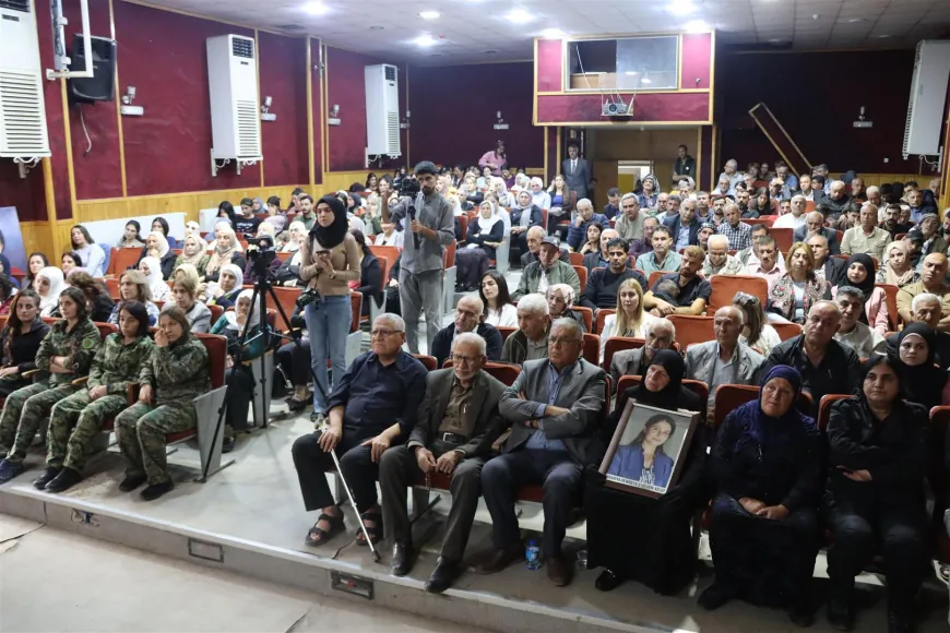 Herdenking van Hevrîn Xelef en Ferhad Remezan in Dêrik
